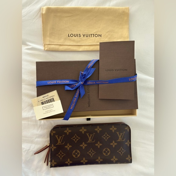 100% Authentic Louis Vuitton Insolite Wallet in Monogram - Picture 2 of 6
